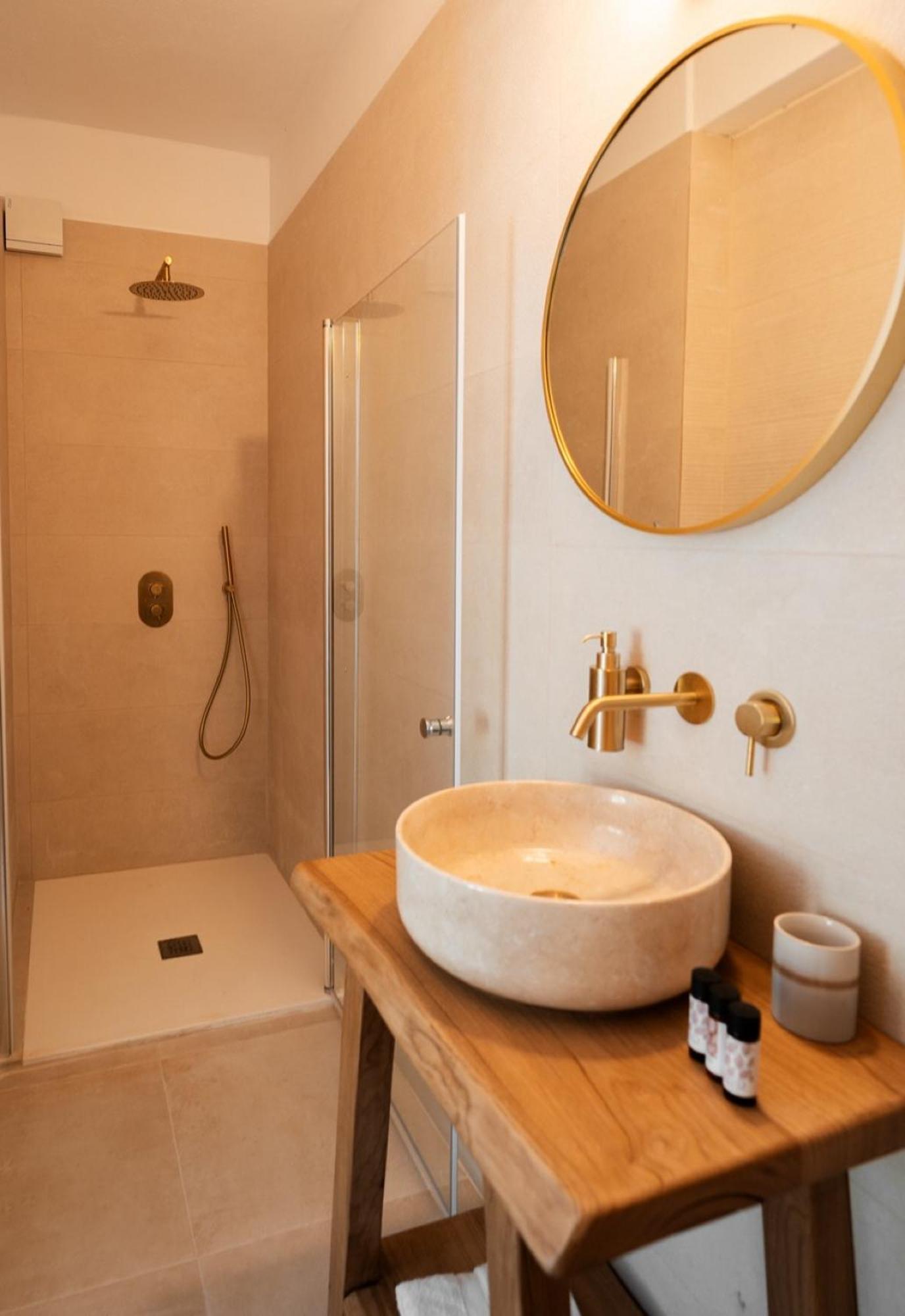 Azula Luxury Apartments ปาริเกีย ภายนอก รูปภาพ